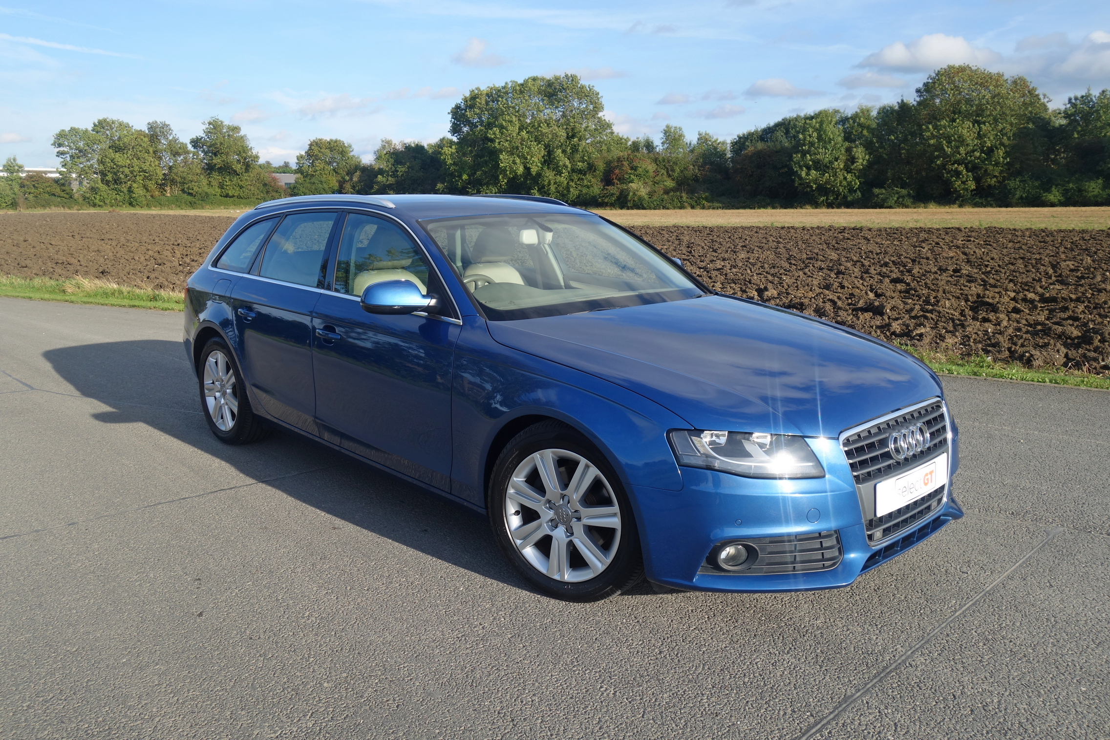 Audi A4 B8.5 2.0 TDI S-Line, Navi